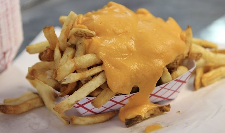 The Wiener's Circle signature dishes Char Dog
Char Burger
Fries